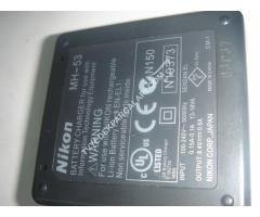 Nikon MH-53 BATTERY CHARGER