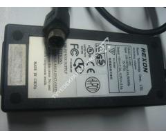 AC005 , REXON , +5V , 1.5A , +12V , 1.5A , 4 PİNLİ ADAPTÖR