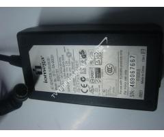 DA-30C01 , iomega ac adapter , 5vdc , 1.5a , 12vdc , 1.5a , 5 pinli adaptör